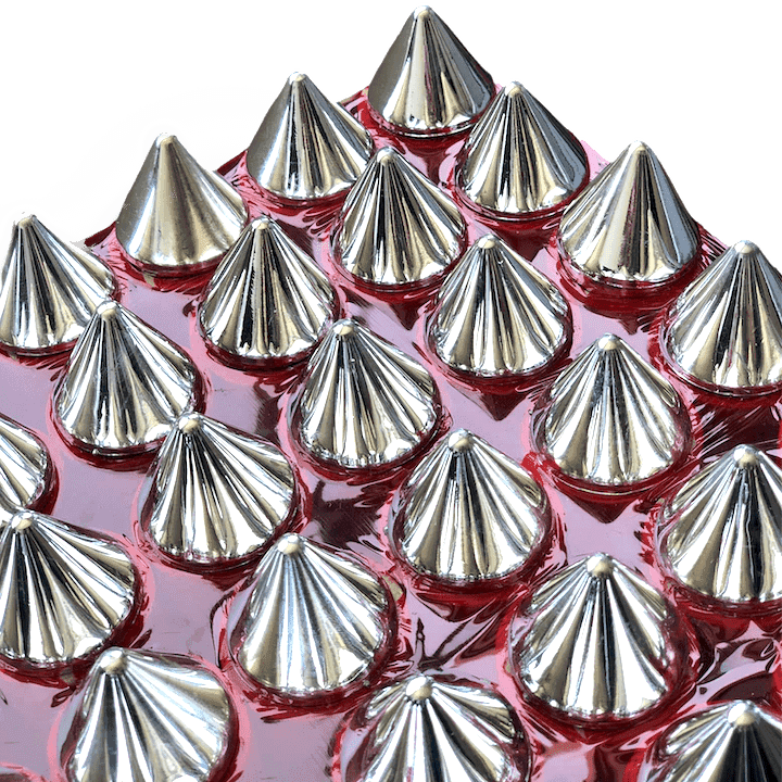 🎇 "Bateria OCA CHANG 19s Surtida Cromada" | OCA CHANG Batería de 19 tiros alterna cometas dorados que se rompen con un centro crepitante y cometas dorados que se rompen en un efecto de cruceta dorada